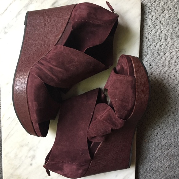 Eileen Fisher Draw Draped Suede Wedge - Picture 3 of 8